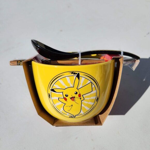 NEW Pokemon Pikachu Ceramic Ramen Bowl Chopsticks and Spoon Microwave Safe 20 oz - Picture 14 of 14